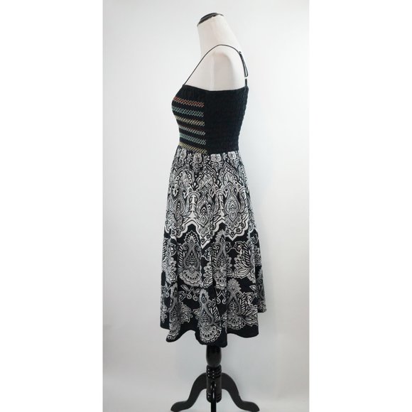 Embroidered Sundress - Picture 3 of 7